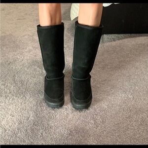 Good used condition UGGs